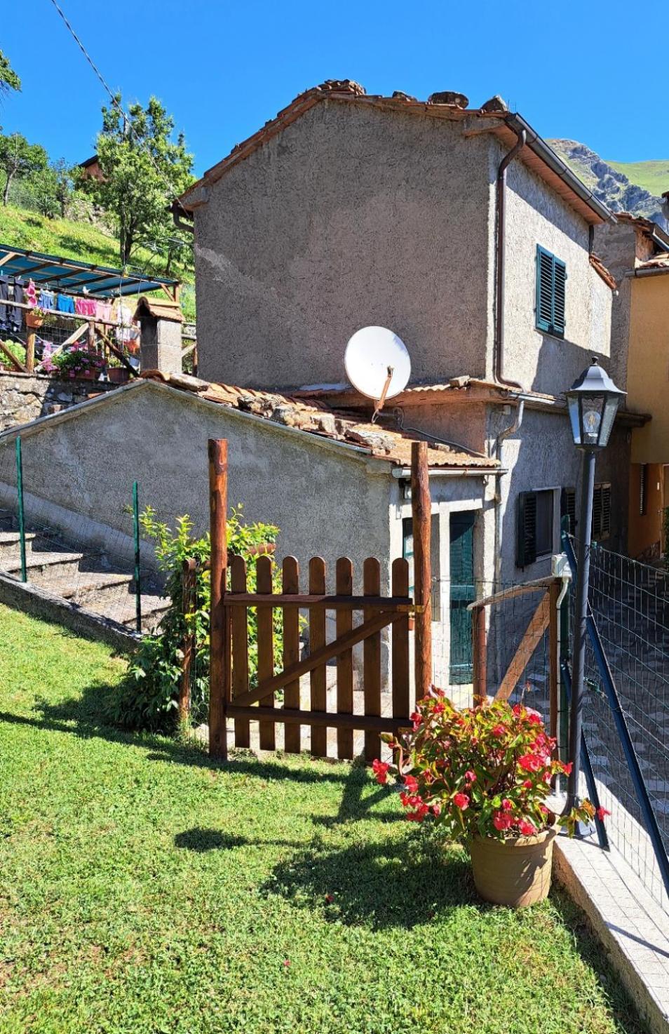 Da Pietro Villa Bagni di Lucca Exterior photo